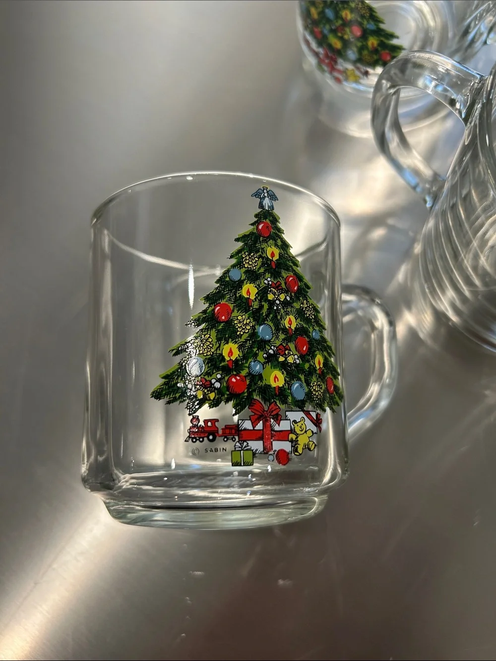 Luminarc Holiday Glass Coffee Mugs with Christmas Tree Design - Green